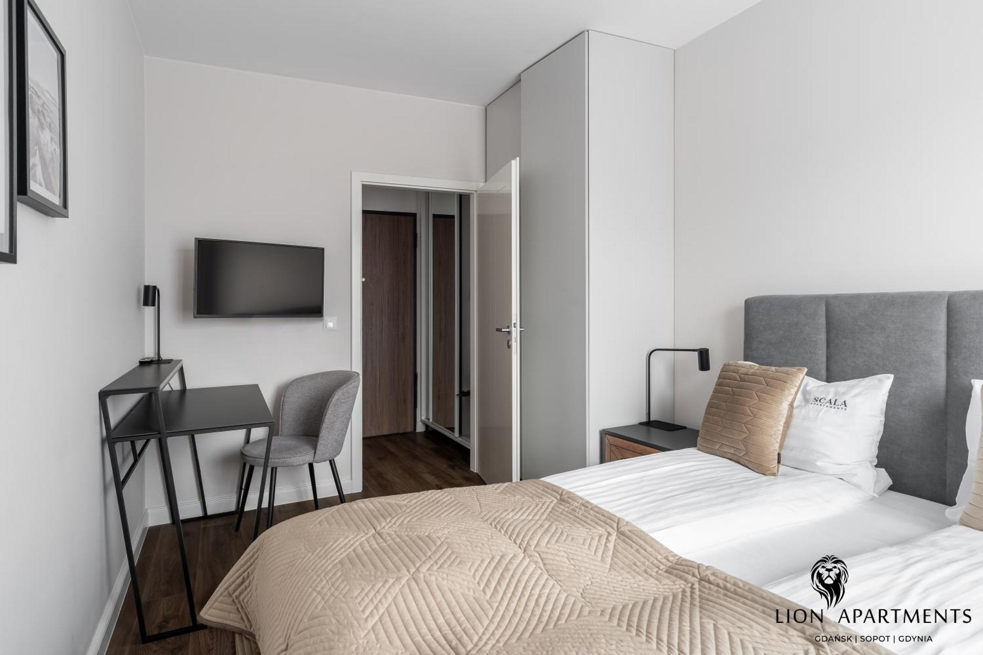 Scala City Center Premium Apartments With Parking By Lion Apartments Γκντανσκ Εξωτερικό φωτογραφία