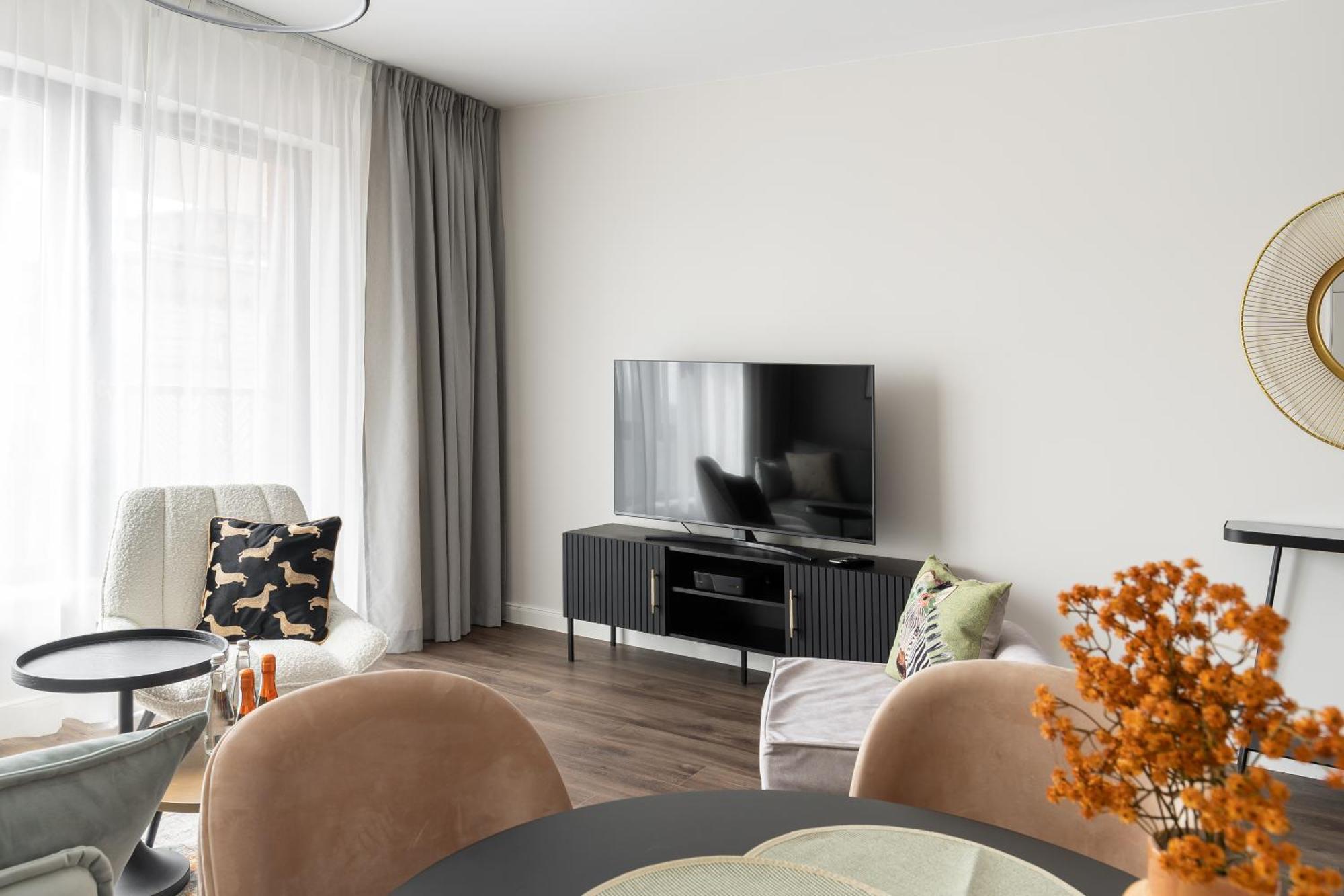 Scala City Center Premium Apartments With Parking By Lion Apartments Γκντανσκ Εξωτερικό φωτογραφία