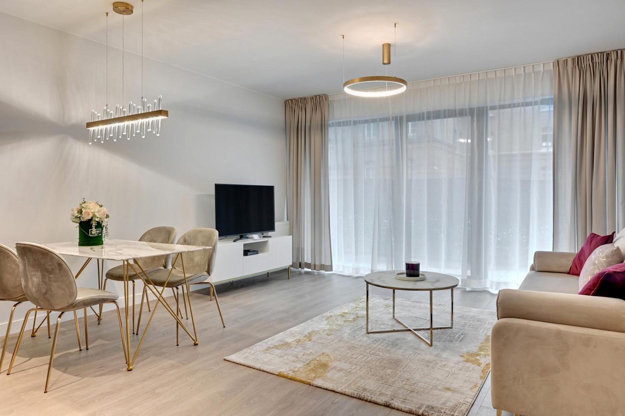 Scala City Center Premium Apartments With Parking By Lion Apartments Γκντανσκ Εξωτερικό φωτογραφία